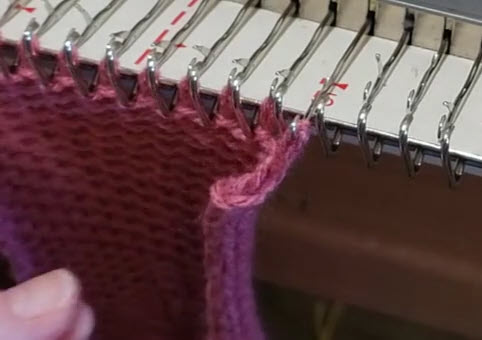 EXample of latch tool bind off in machine knitting